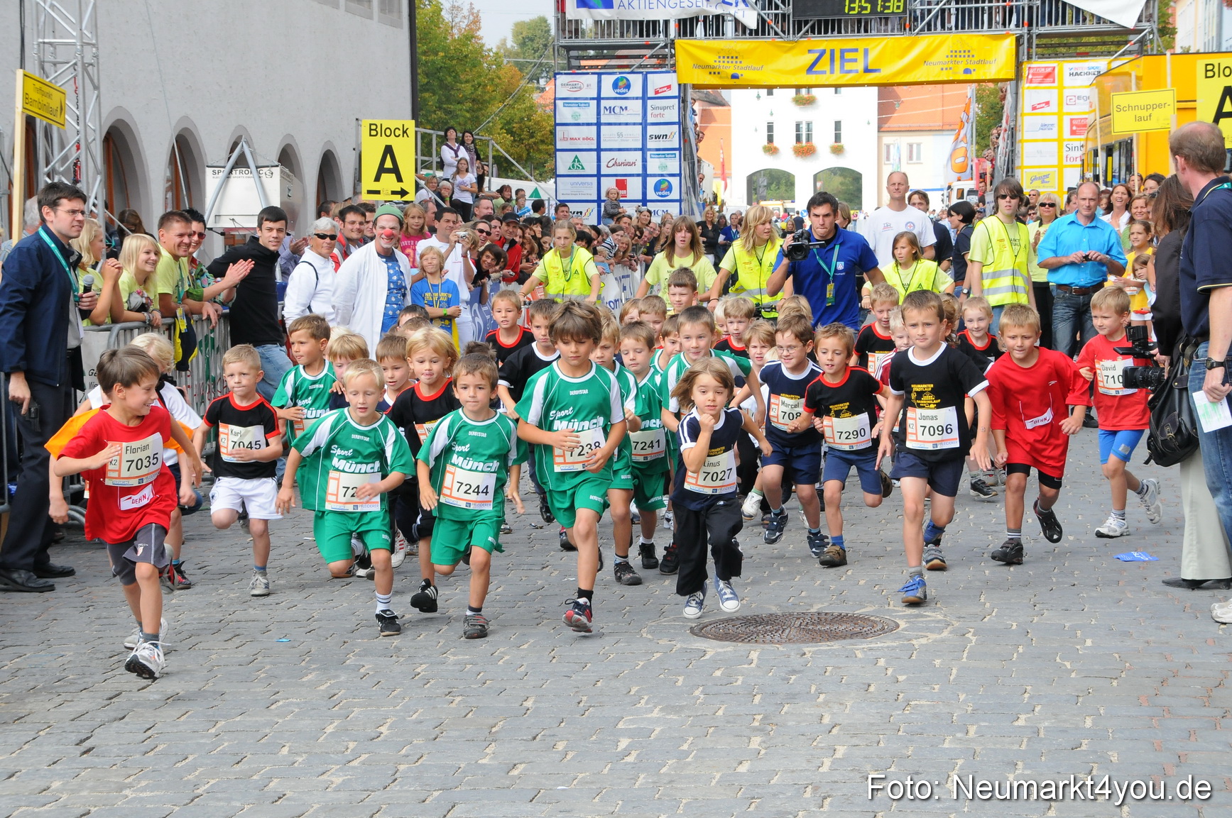 0019 Stadtlauf Neumarkt Bambinilaeufe 200909